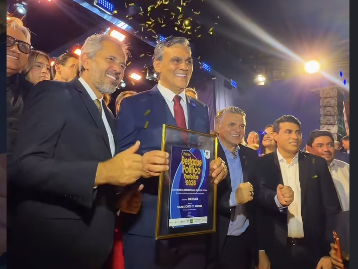 Naumi Amorim recebe pela sexta vez o Prêmio Destaque Político Prefeitos do Estado